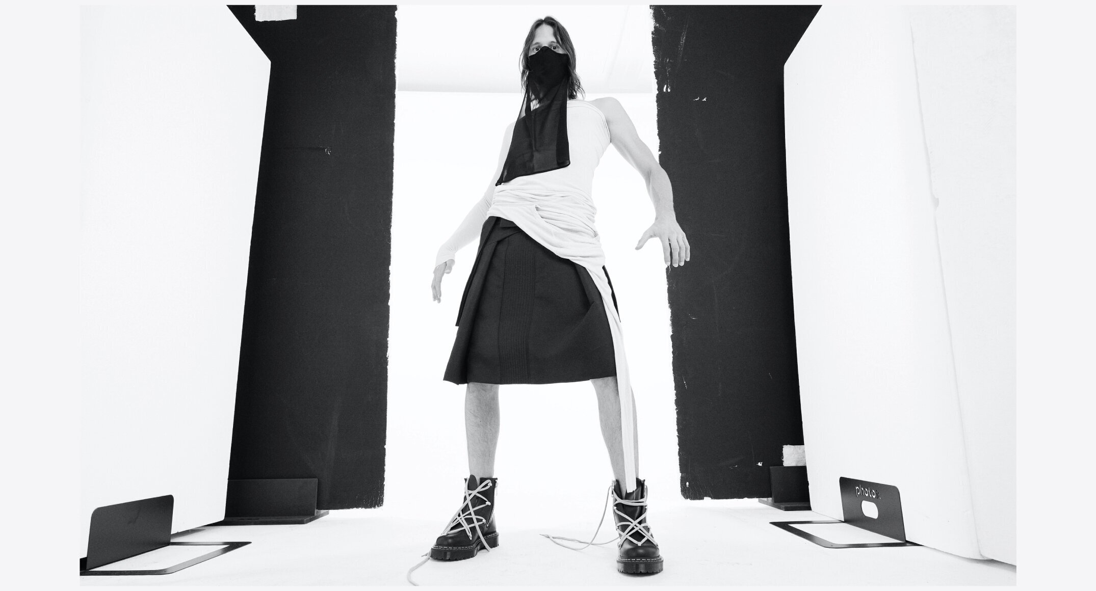 Dr. Martens onthult eerste schoen in samenwerking met Rick Owens