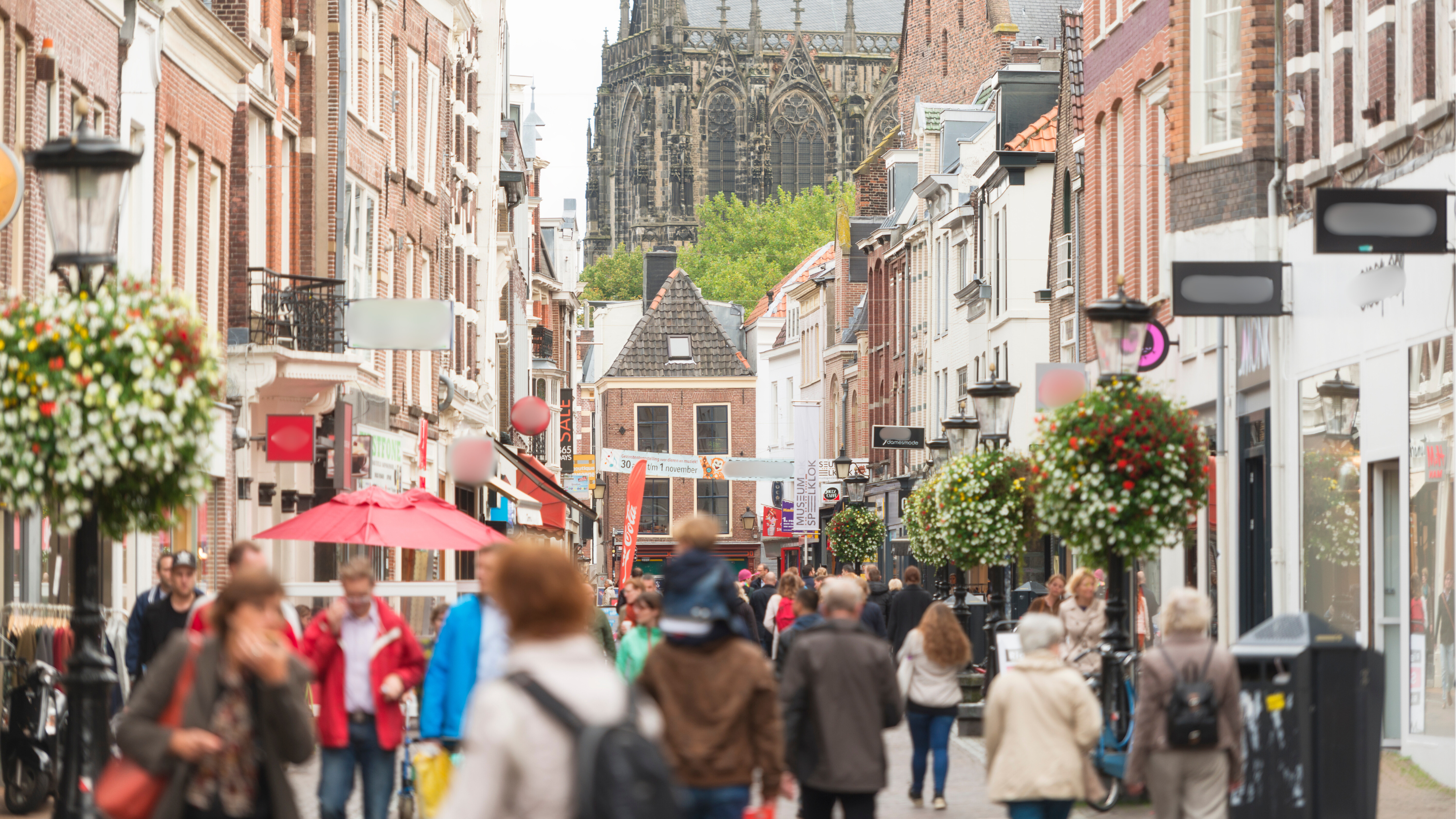 Clothing contributes to the growth of the Dutch economy