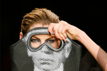 header-karl-lagerfeld.png