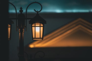 thumbnail-pexels-muffin-creatives-1629998.jpg