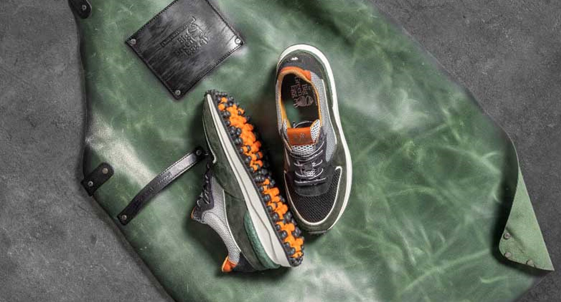 Van Bommel komt met schoenen voor Big Green Egg liefhebbers