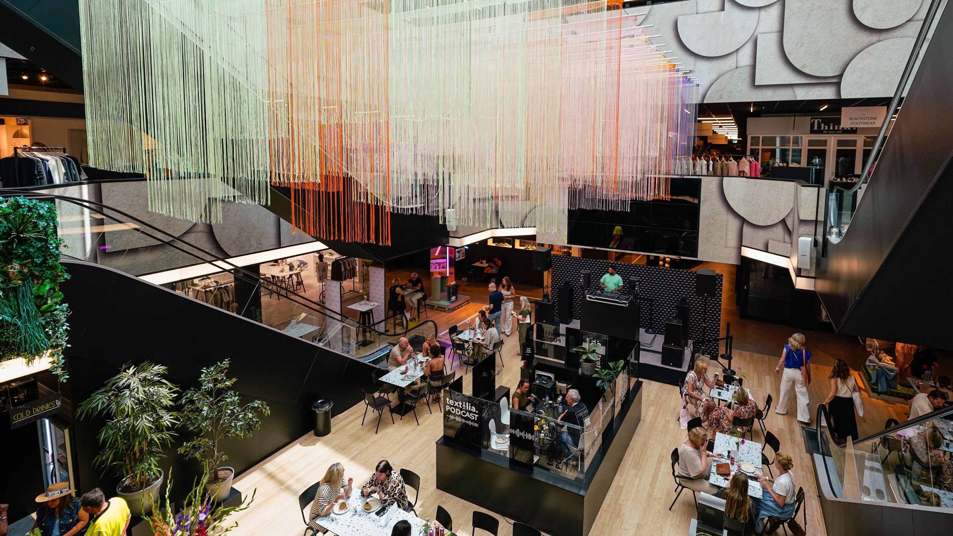 PODCAST#21 De kracht van simpele logistiek: hoe cast logistics modebedrijven vooruit helpt