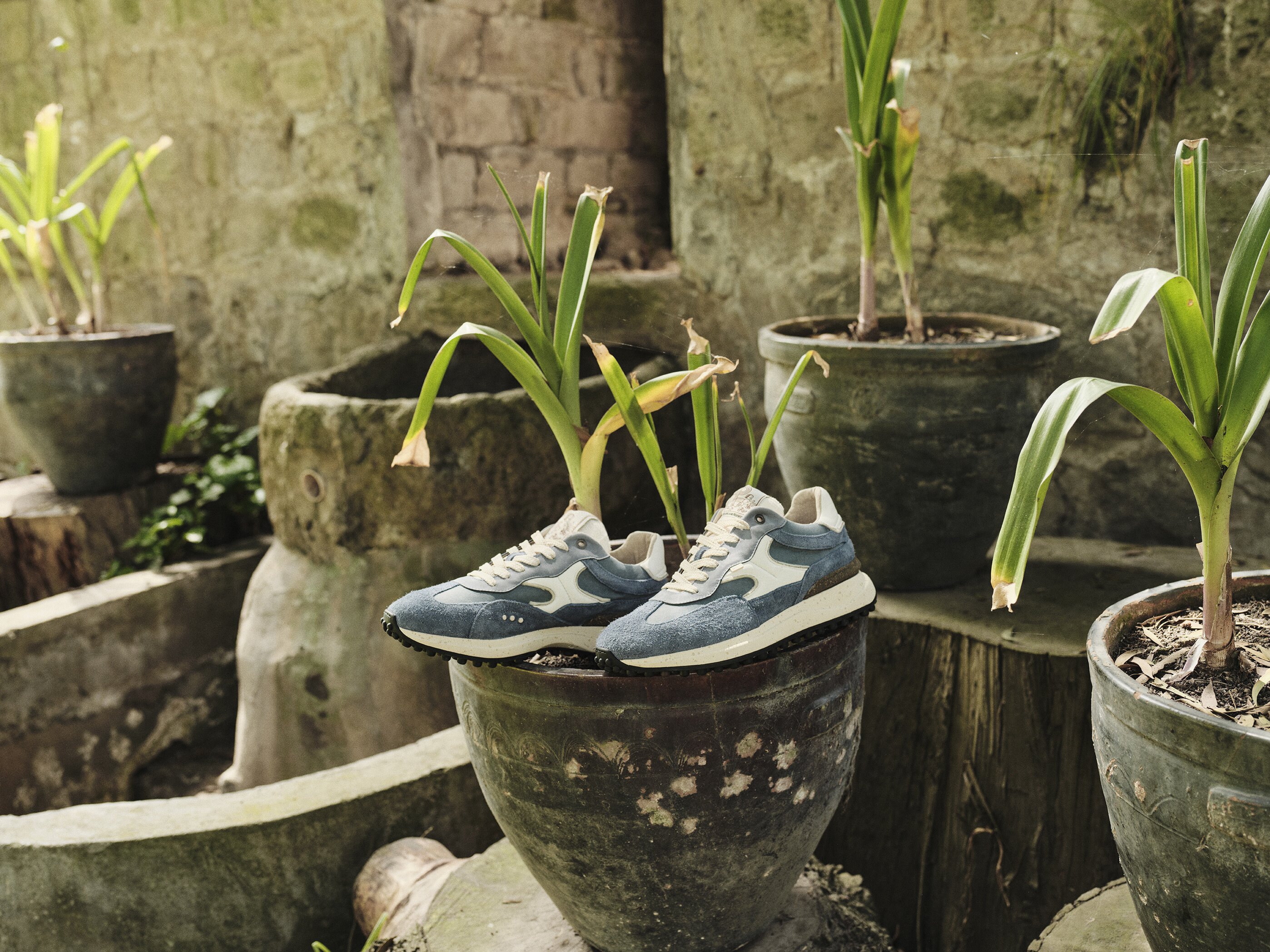 FvB Ecuador_SS27_SFM-10272-40-01_A_LOW.jpg