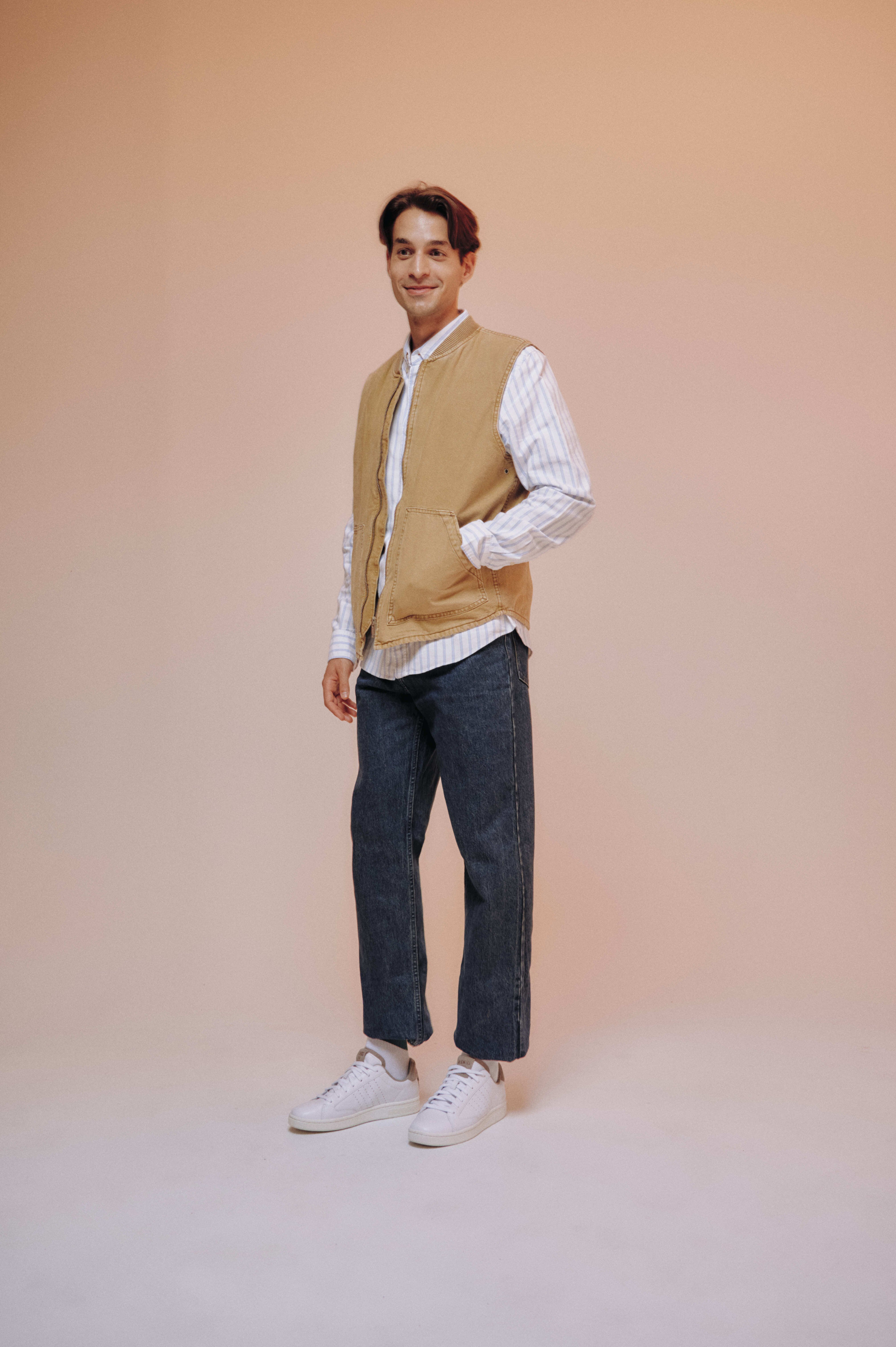 Lozan-Klub-LTH-07263-180-wht-smply-tpe-s-wht-lifestyle-05.jpg